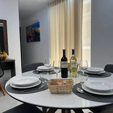 Minerva By Homely Apartment *