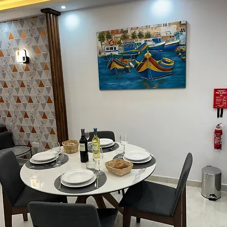 Minerva By Homely Apartment *