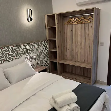 Minerva By Homely Apartment *