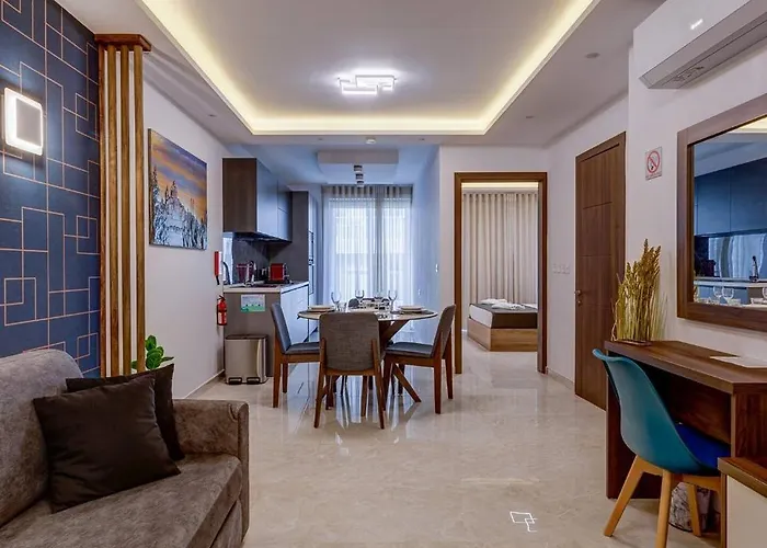 Minerva By Homely Apartament